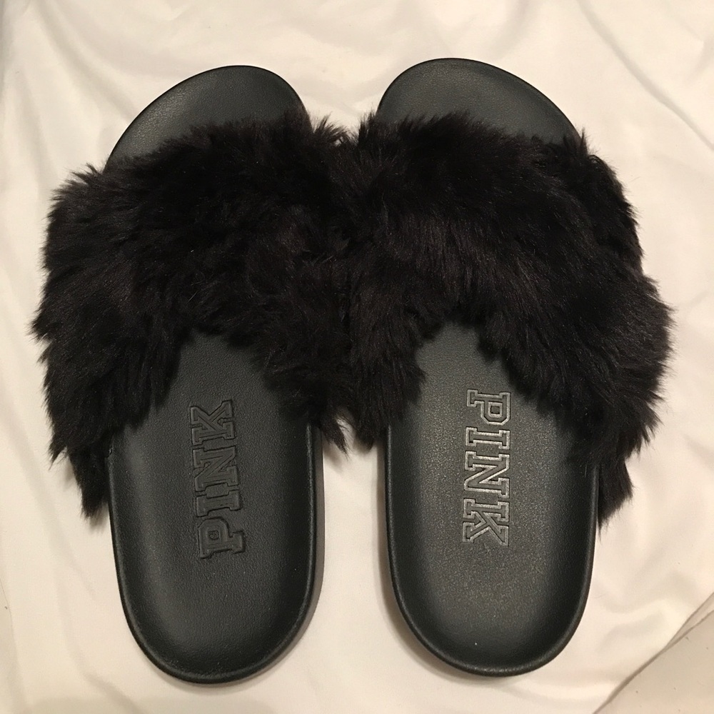 black fuzzy pink slides